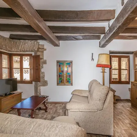 Apartment Can Lo 1 *