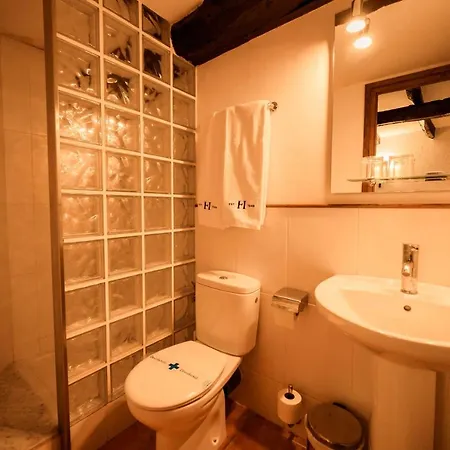Apartaments Can Lo Rupit * روبيت