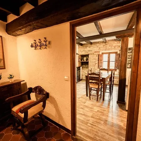 Apartaments Can Lo Rupit * Rupit